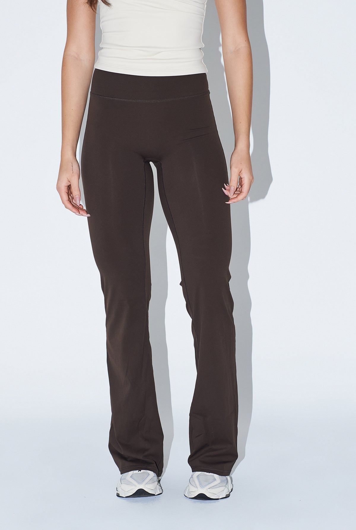 FLARE LEGGINGS - DEEP BROWN