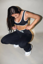 V LINE TOP - BLACK