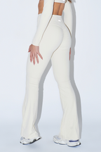 DAHLIA FLARE LEGGINGS - CREAM